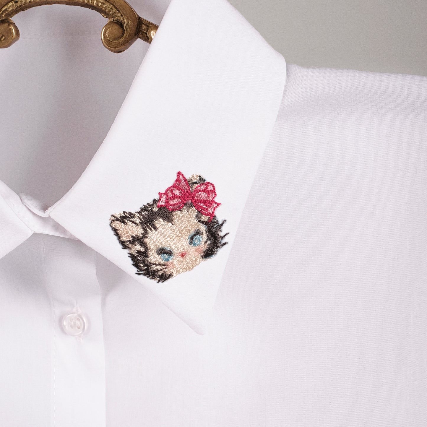 Kitten Embroidered Detachable Collar