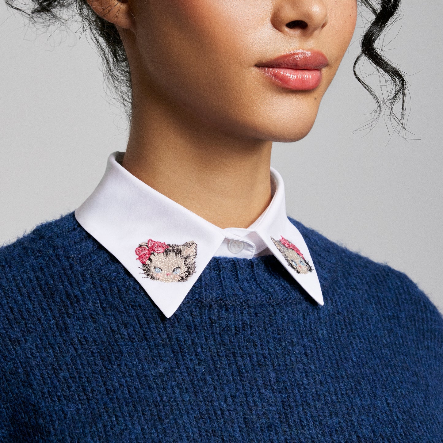 Kitten Embroidered Detachable Collar